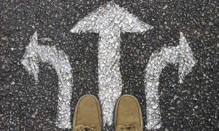 İnsan duyguyla mı karar veriyor, mantık mı?