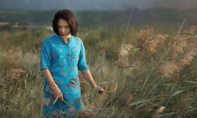 Büyük Beden Kazak Modellerinde Desen ve Kesim Seçimi